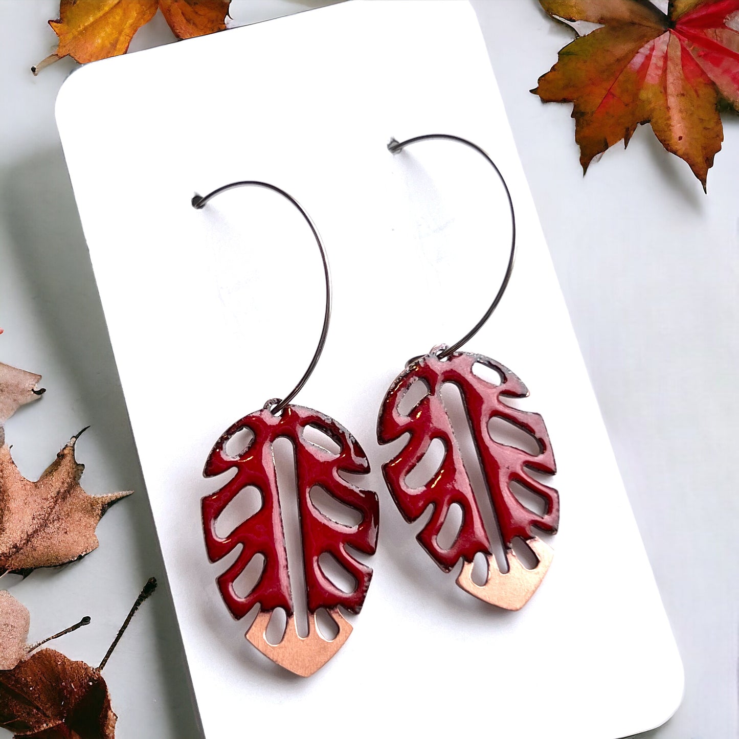 Hollow Leaf Red Earring